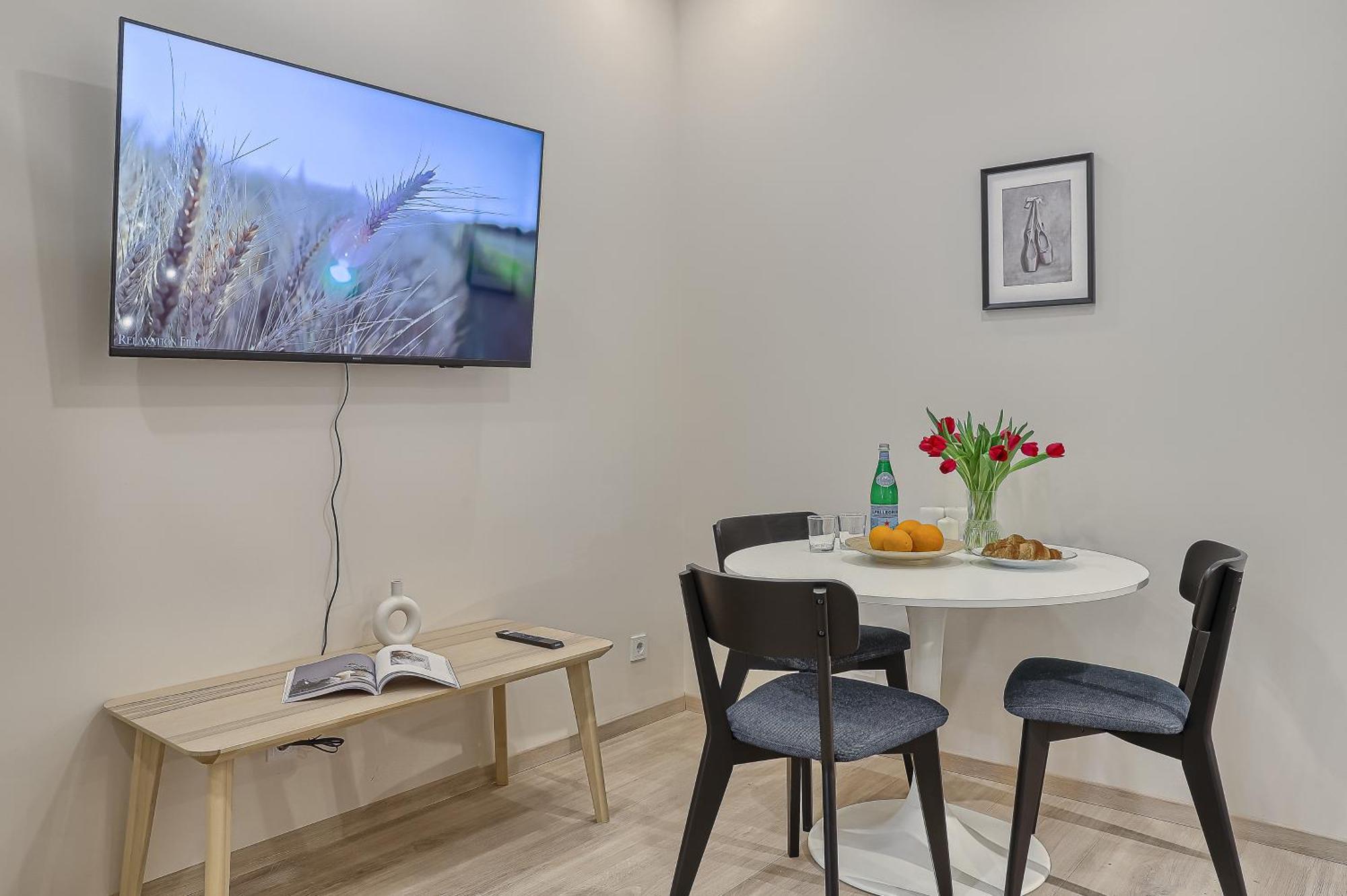 Business-Class Apartments 1 X Free Parking X Self Check In 24X7 VNO Kültér fotó